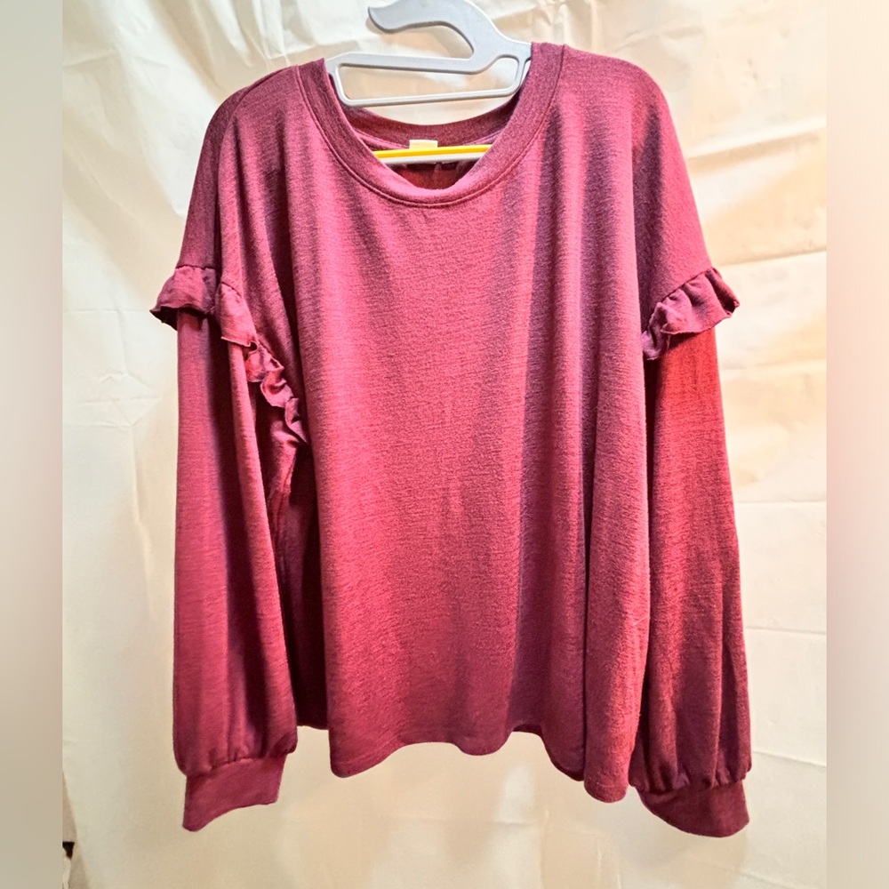 GAP shirt with ruffle detail